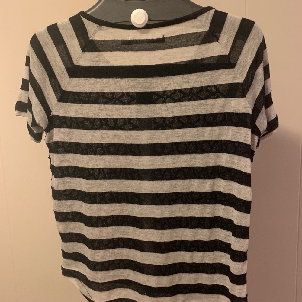 Black/white short sleeve sheer top - Picture 3 of 3